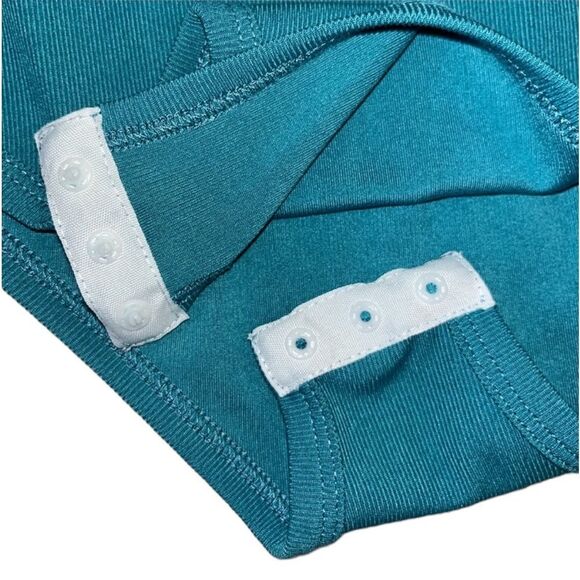 Women’s Long Sleeve Ribbed Bodysuit - Picture 4 of 5